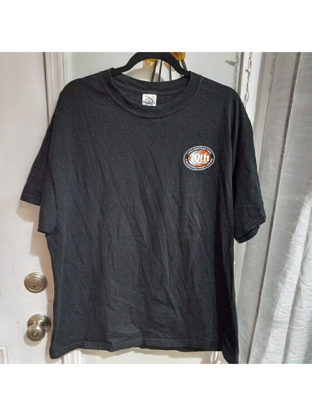 Vintage Men’s 2003 BIKE HOOTERS 20th Anniversary Shirt